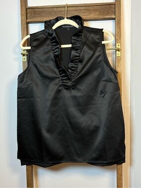 Gibson Black Sleeveless V-Neck Ruffle Trim Camisole (176)
